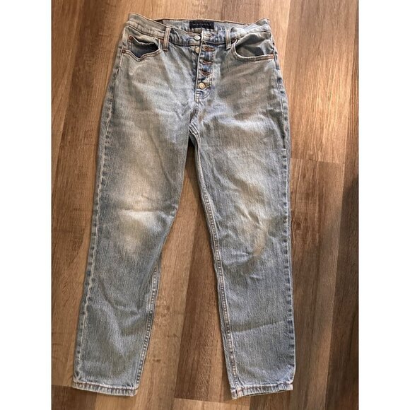 Aeropostale Mom Jeans Light Wash Size 6 - Picture 1 of 3